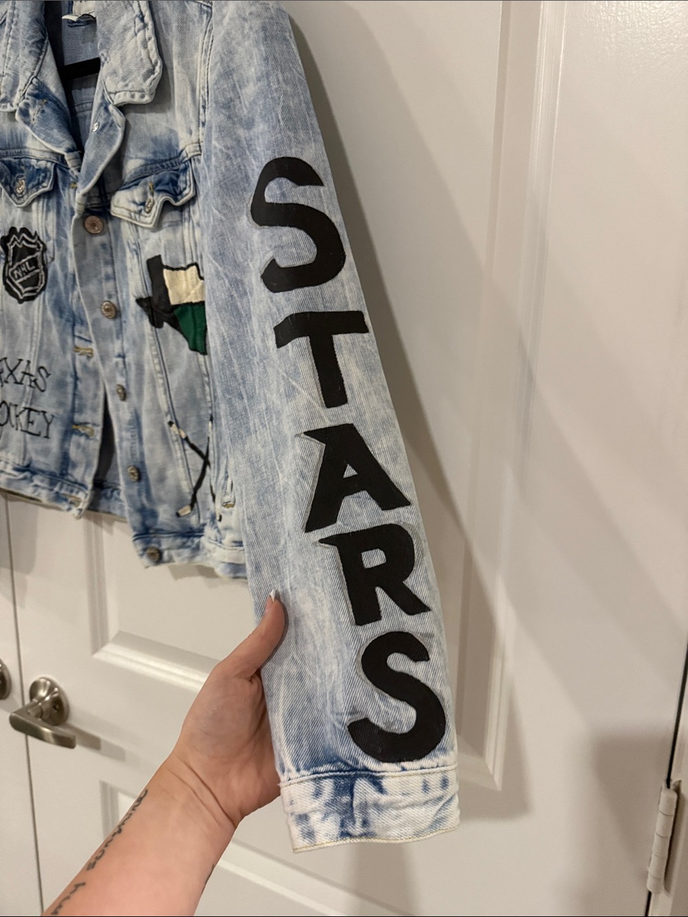 Distressed Light Wash Denim Jacket with Dallas Stars Texas Hockey Hand Design - Picture 6 of 8